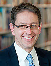Dr. Dirk Mentzer